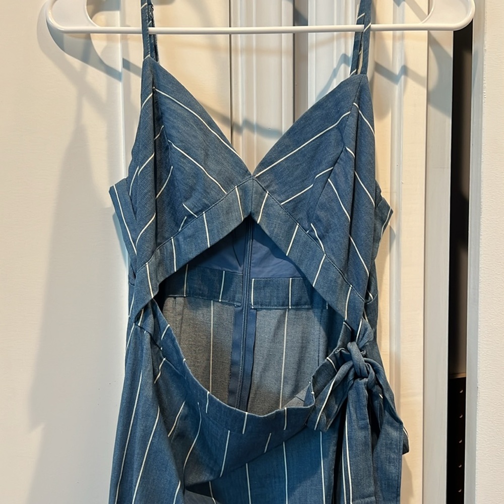 Dress - Picture 3 of 3
